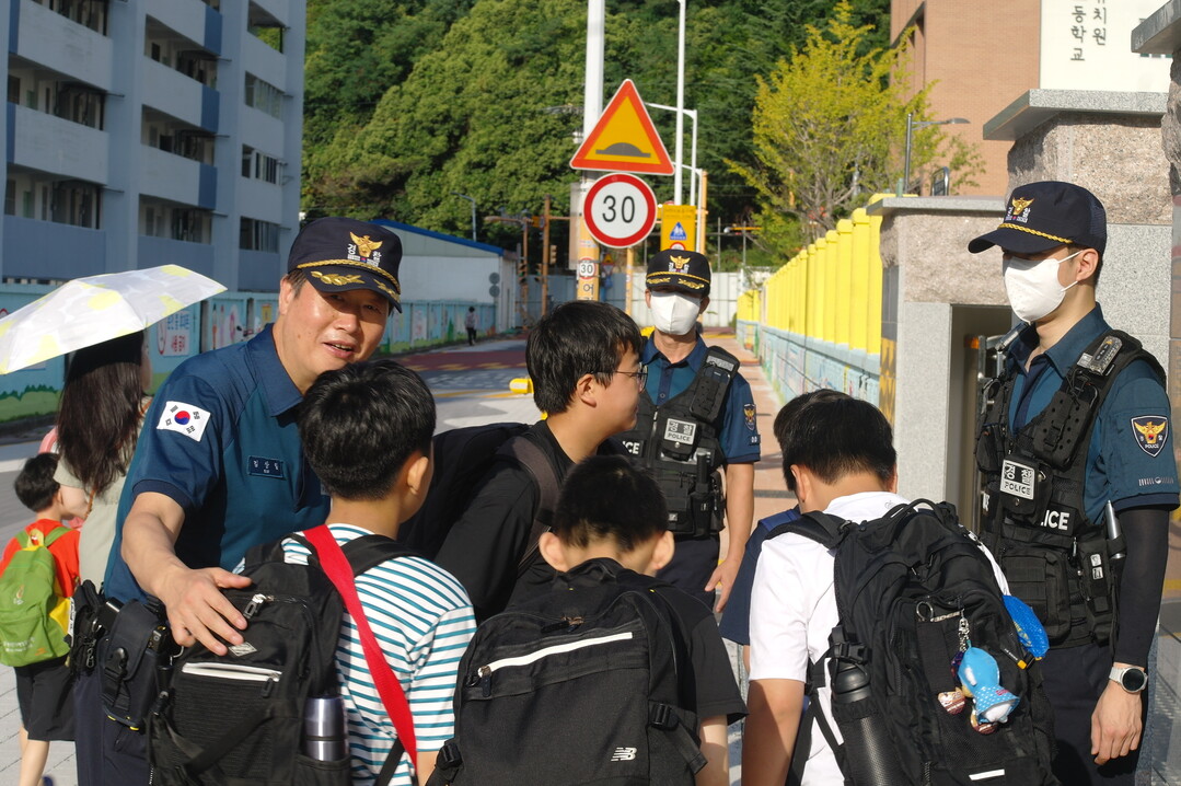 부산 남구 문현지구대, '초등...