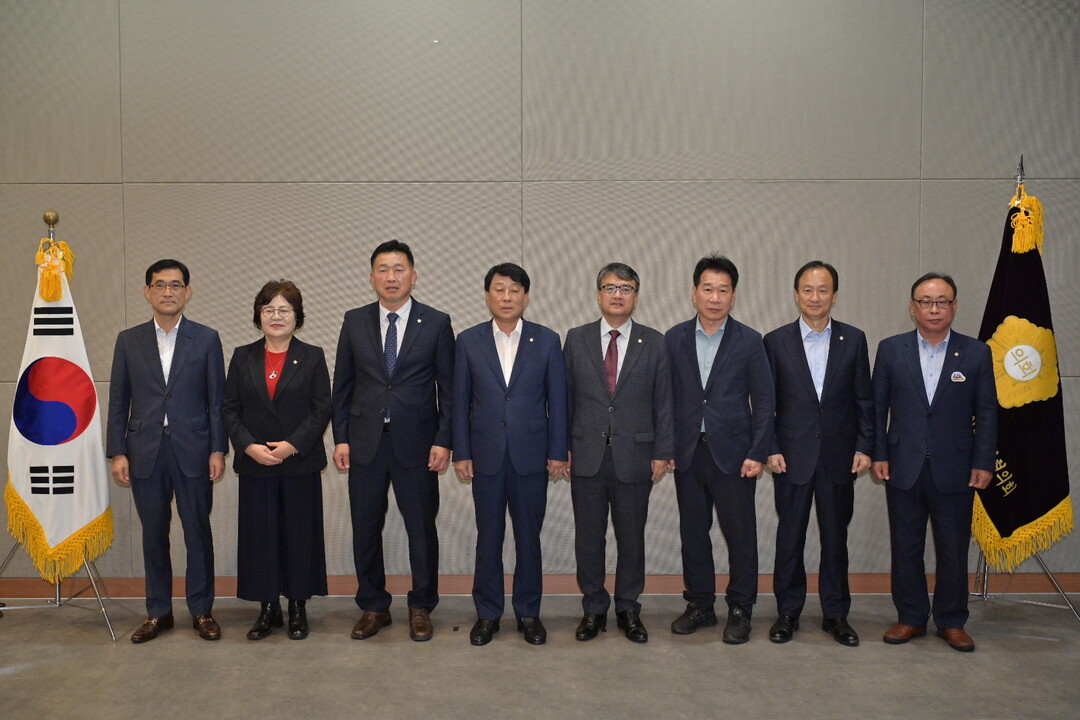제256차 강원특별자치도 시군의회의장...