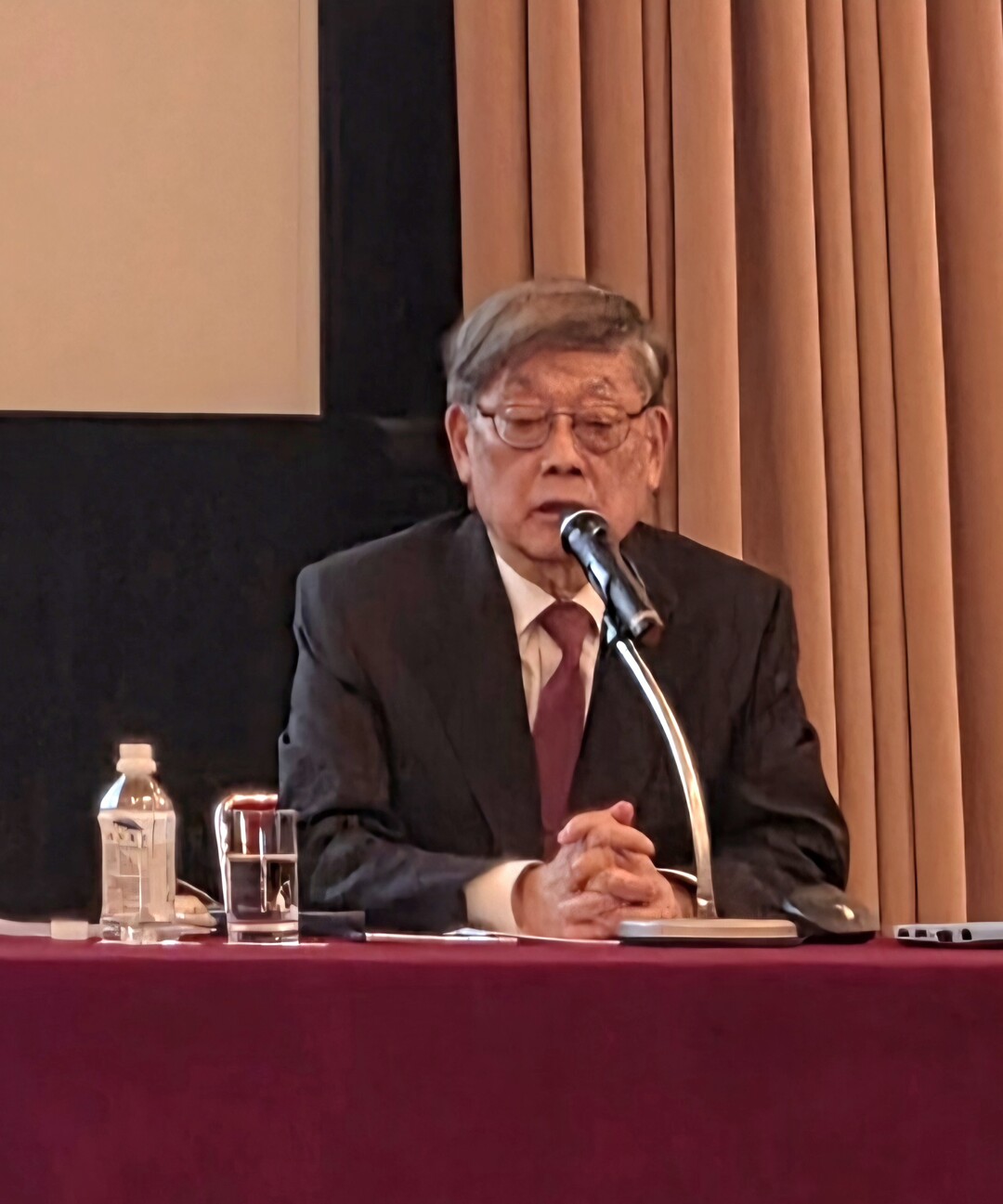 일본에서 김황식 전 총리 강연…한일관...