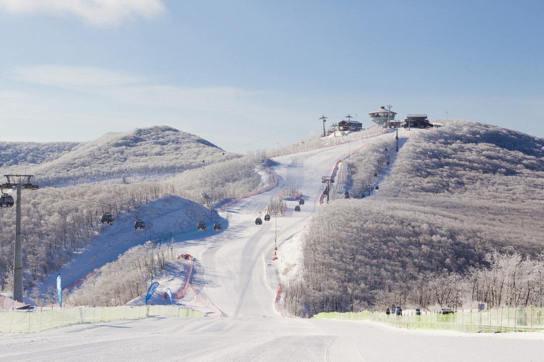 “초겨울 하늘과 맞닿은 하이원에서 설...