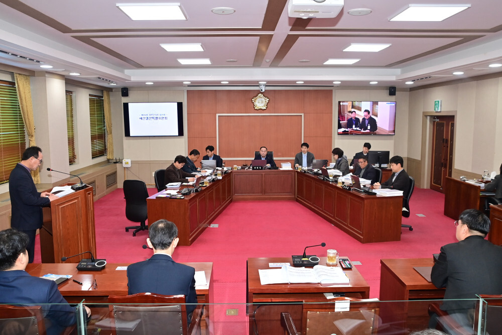 화천군의회, 제294회 임시회 예산안...