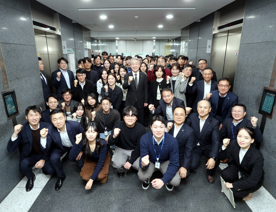 농협중앙회장, 2026년에도 임직원과...