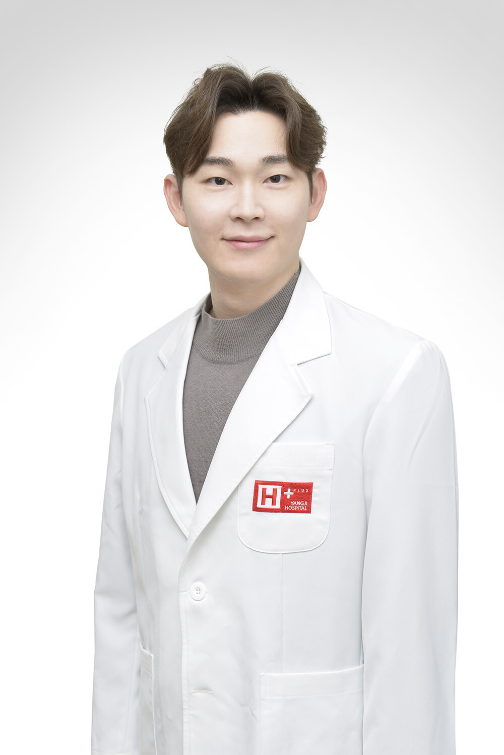 “노화 질환 옛말, 2030까지 번진  ‘허리디스크’ 