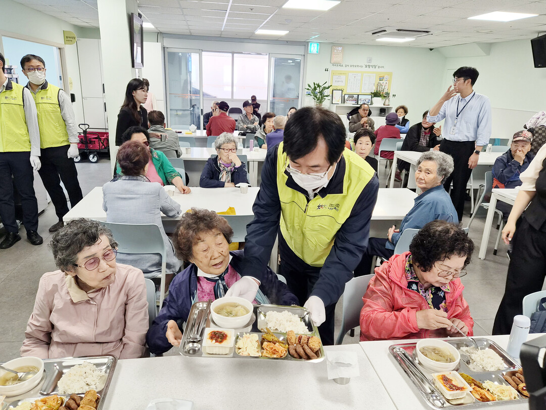 농협 축산경제, 가정의 달 맞아 축산물 나눔