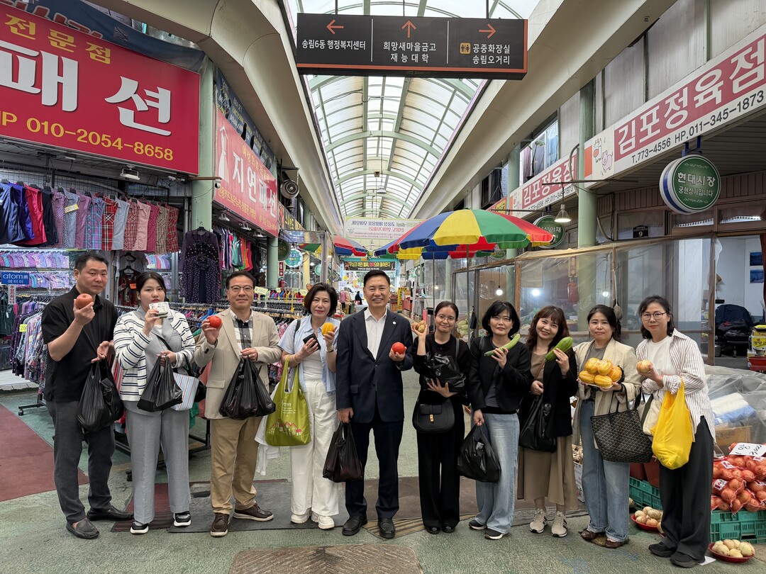 인천시의료원, ‘전통시장 이용의 날’...