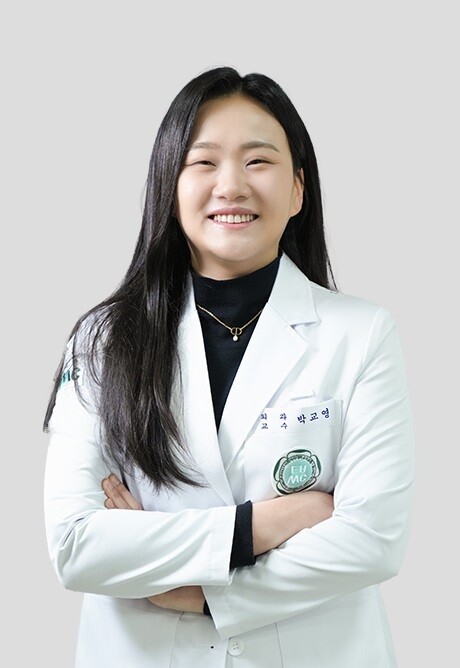 박교영 이대서울병원 교수, ‘학술상’ 휩쓸며 ‘위암 치료’ 분야 두각