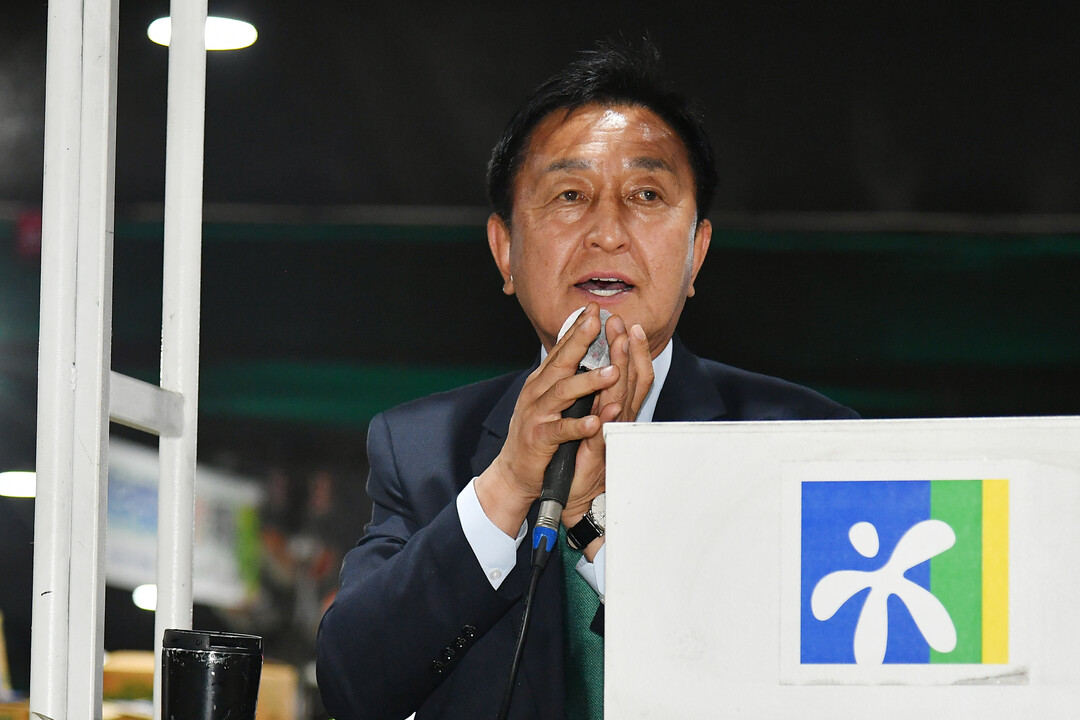 “화천 농산물 팔러온 김세훈입니다”
